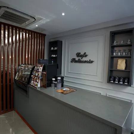 月亮酒店