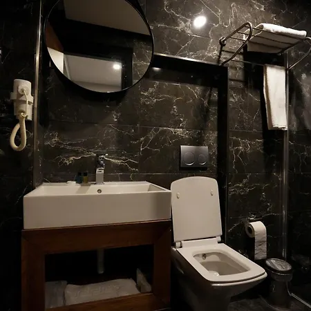 Zalel Laleli Hotel 2*